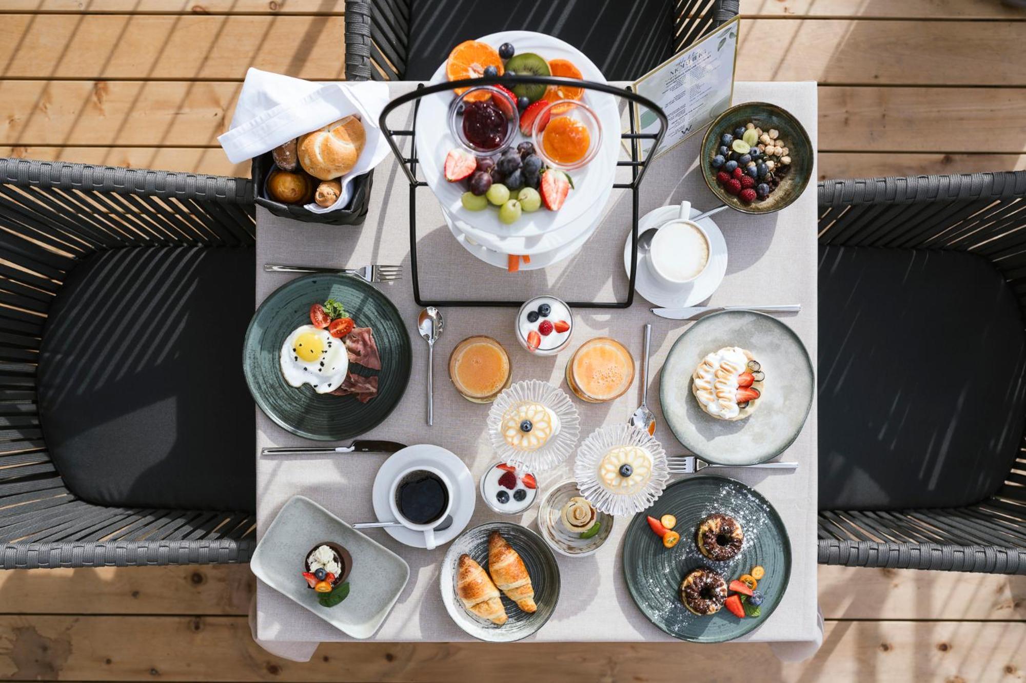 Boutique Hotel Wiesenhof - Adults Only Lana Dış mekan fotoğraf